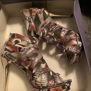 Jennifer Lopez heels